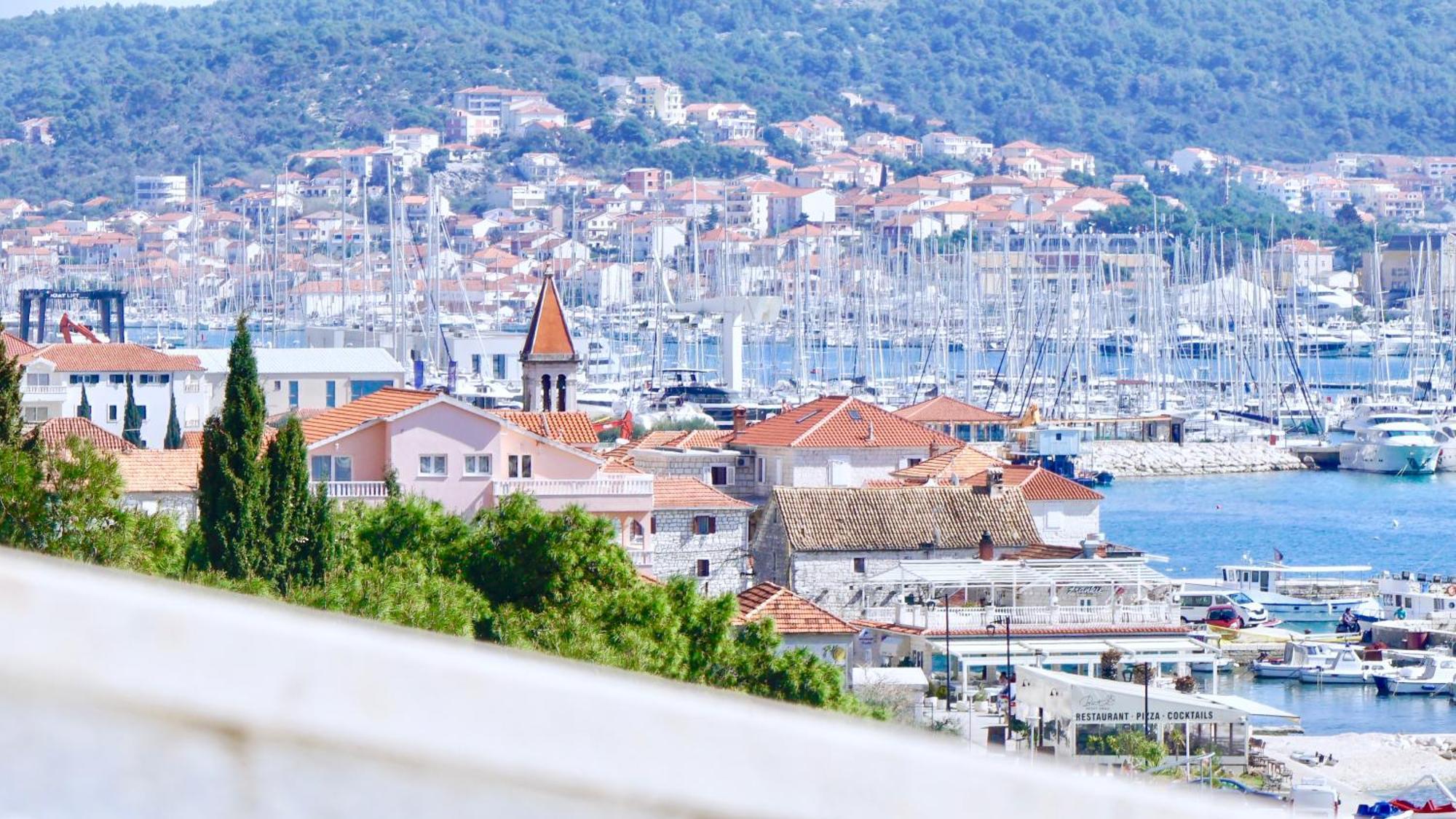 Hotel Bavaria Trogir Donji Seget Εξωτερικό φωτογραφία
