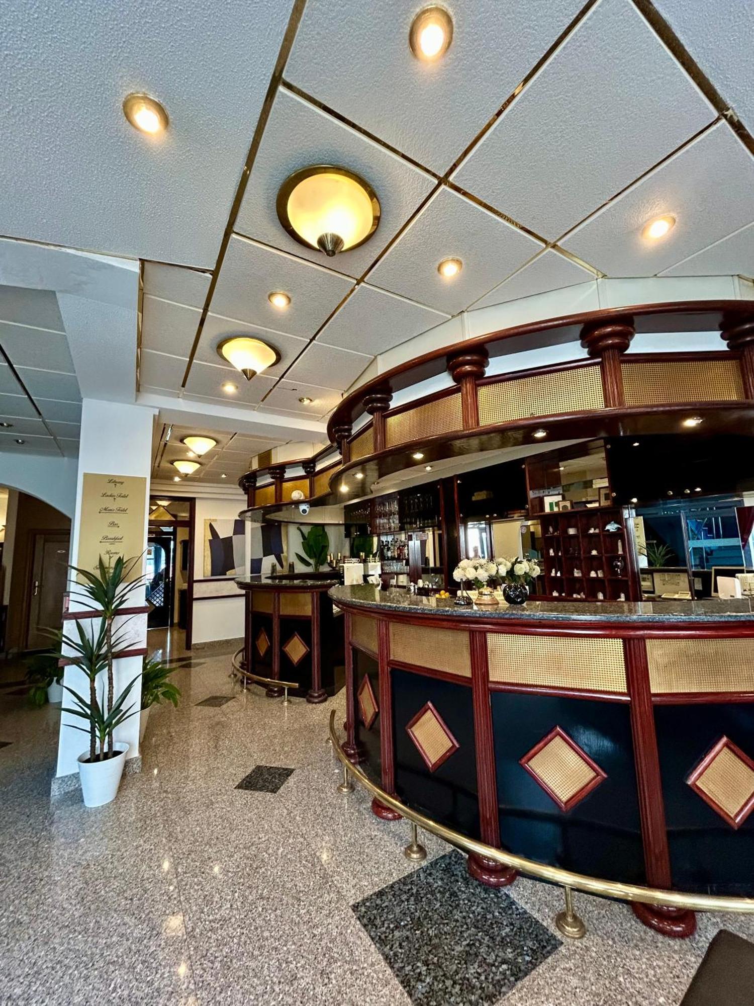 Hotel Bavaria Trogir Donji Seget Εξωτερικό φωτογραφία