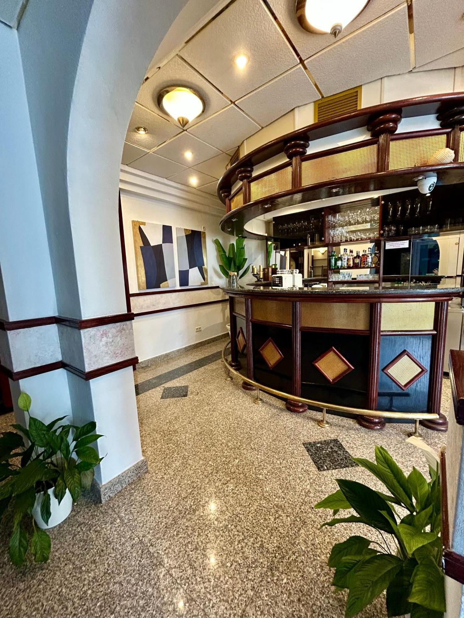 Hotel Bavaria Trogir Donji Seget Εξωτερικό φωτογραφία