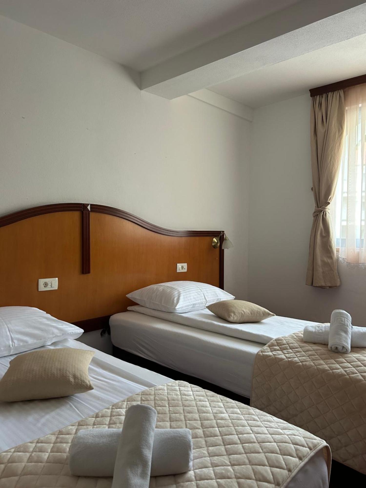 Hotel Bavaria Trogir Donji Seget Εξωτερικό φωτογραφία