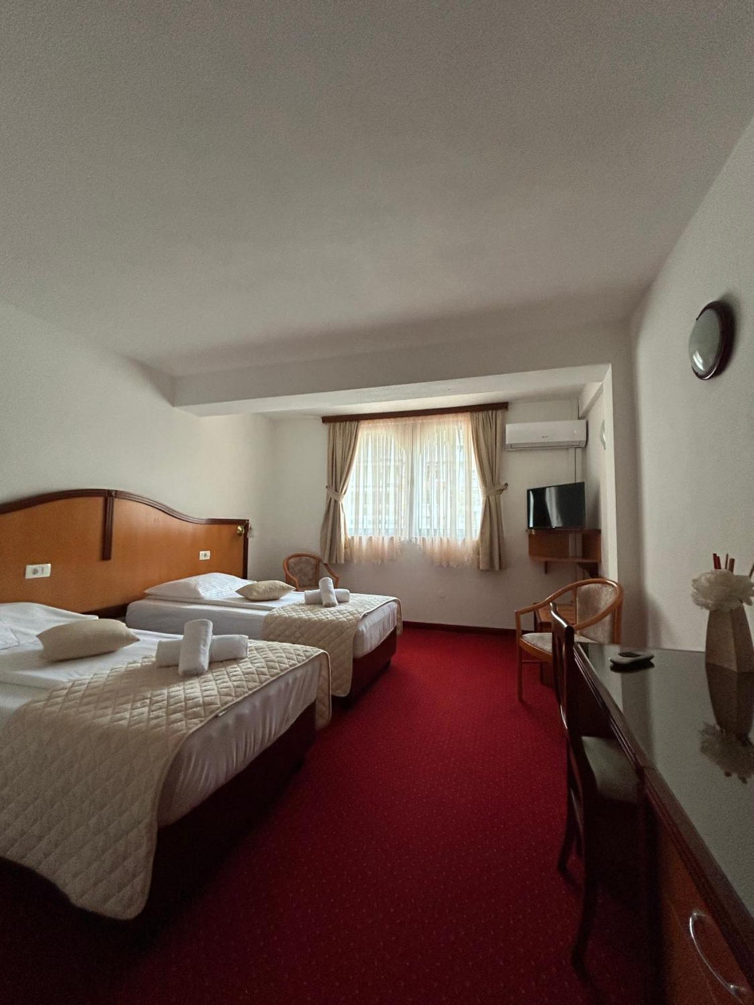 Hotel Bavaria Trogir Donji Seget Εξωτερικό φωτογραφία