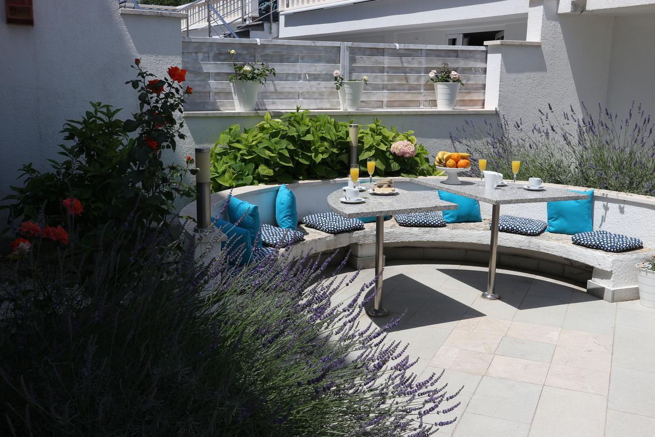Hotel Bavaria Trogir Donji Seget Εξωτερικό φωτογραφία